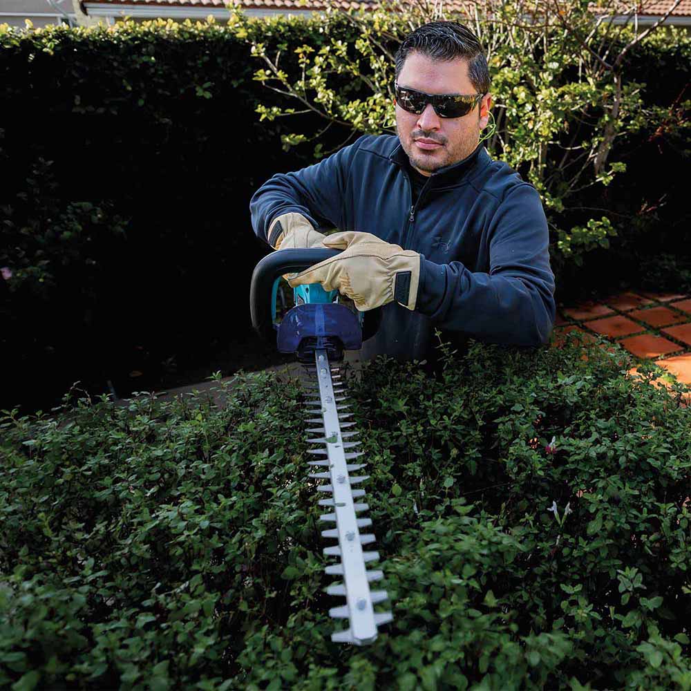 Makita 18V LXT Lithium-Ion Cordless 24-Inch Hedge Trimmer - XHU10Z Model, Tool-Only Option