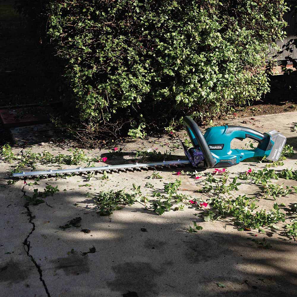 Makita 18V LXT Lithium-Ion Cordless 24-Inch Hedge Trimmer - XHU10Z Model, Tool-Only Option