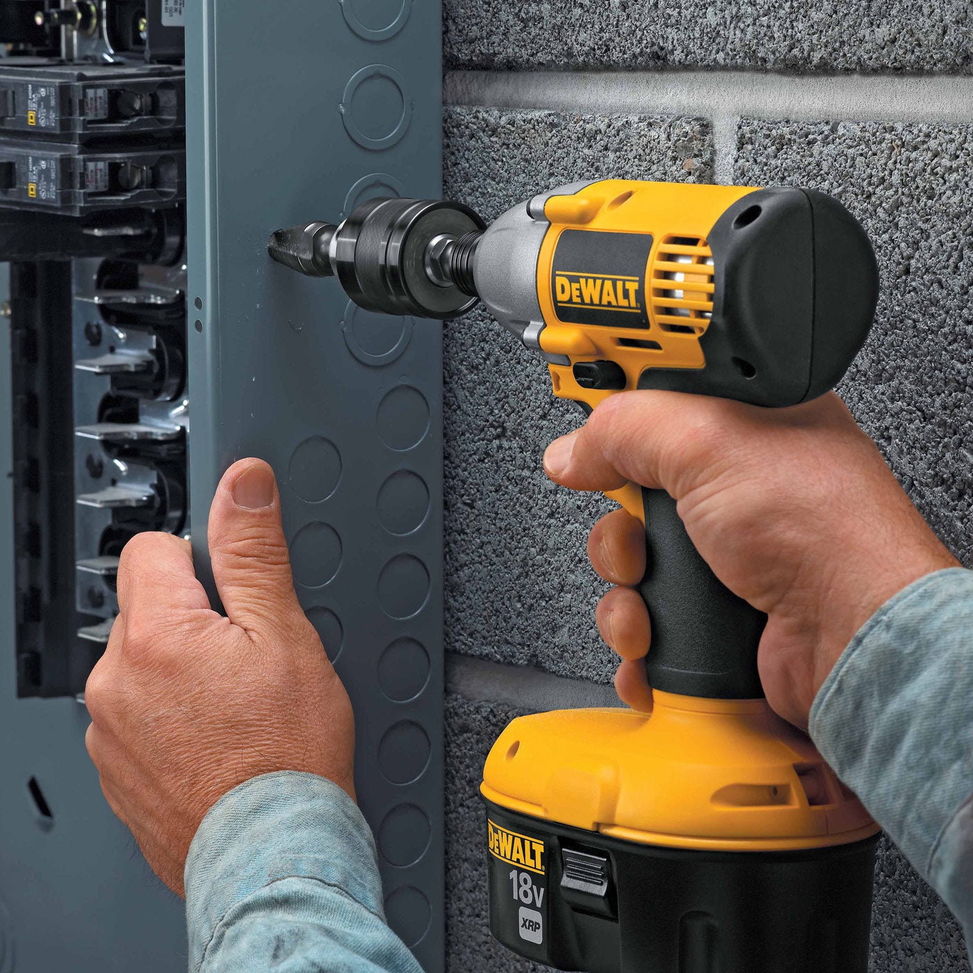 DeWalt DW0521 3/8 Quick-Connect Impact Chuck for Durable Use